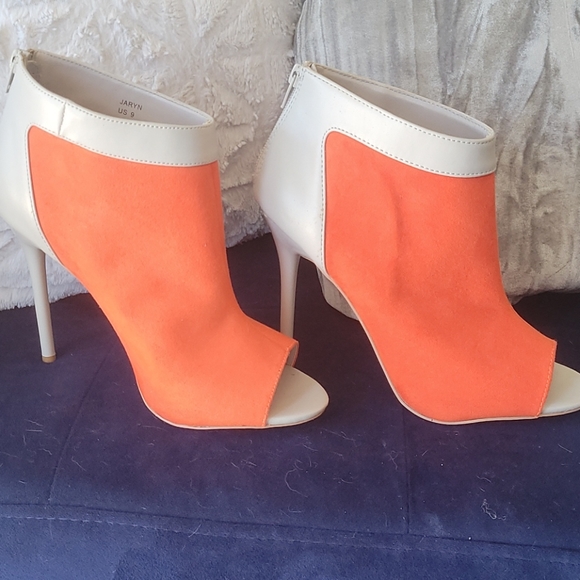 NEVER Wore Open-Toed Heel Booties - Picture 1 of 6